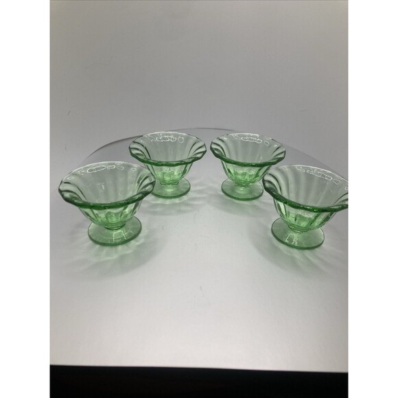 Vintage Fostoria Glass Green Individual Nut Dish Set/4 - Picture 2 of 8